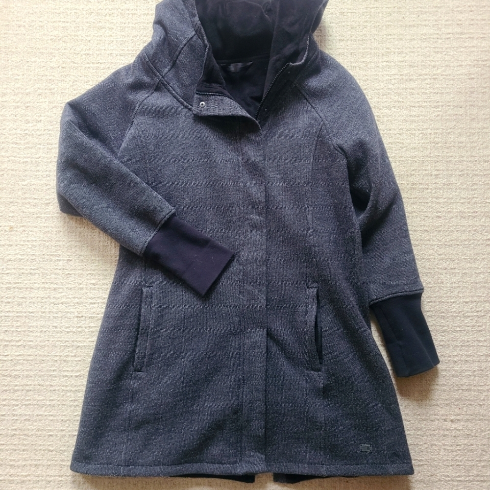 Northface ¾ length zipup hooded fleece jacket, XL, gray/black